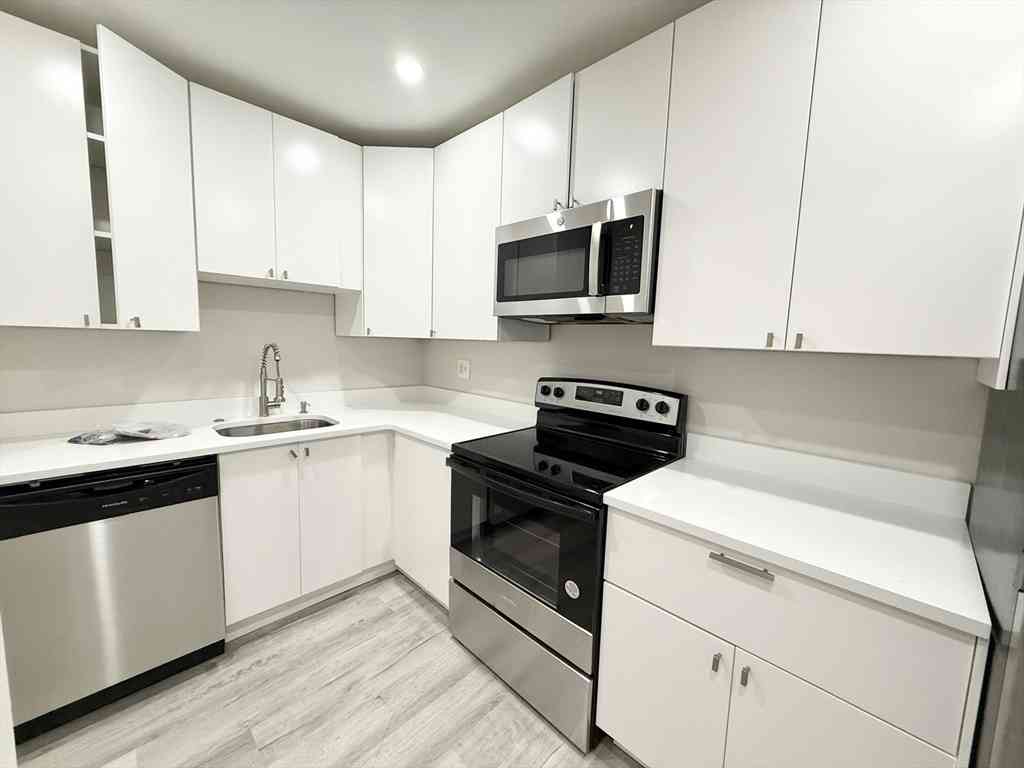 Apartment For Rent - 15 Ruggles St #6<br/> Boston, MA 02119