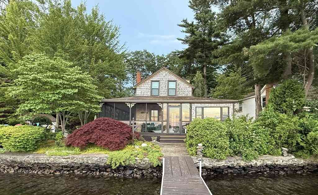 Homes For Sale - 8 Long Island<br/> Worcester County, Webster, MA 01570