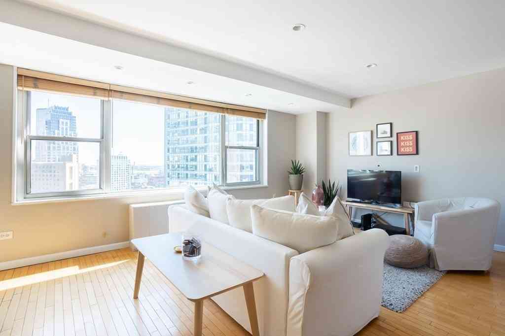 Condo For Rent - 151 Tremont #27C<br/> Boston, MA 02111