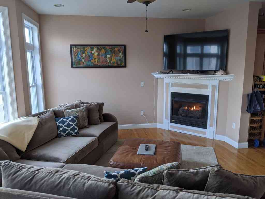 Condo For Rent - 30 Dorr St<br/> Boston, MA 02119
