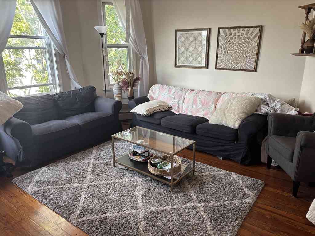 Apartment For Rent - 825 E 2nd #3<br/> Boston, MA 02127