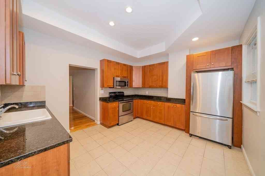 Condo For Rent - 32 Channing #2<br/> Newton, MA 02458