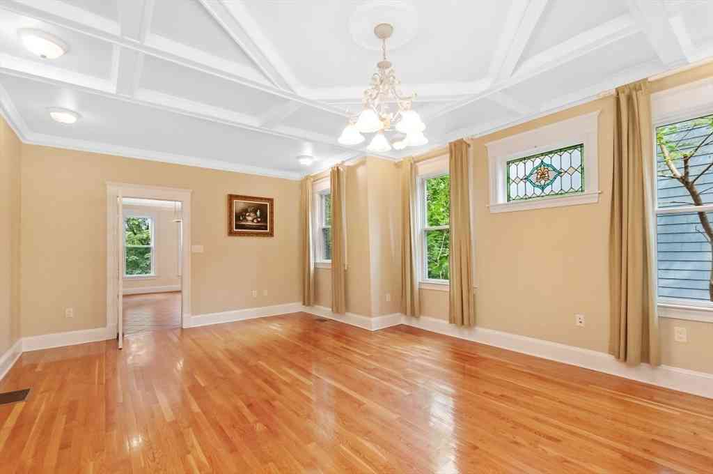 Apartment For Rent - 275 Mason Ter #L<br/> Brookline, MA 02446