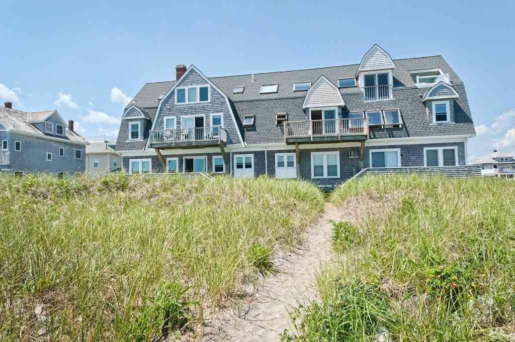 Condo For Rent - 175 Beach Ave #3<br/> Hull, MA 02045