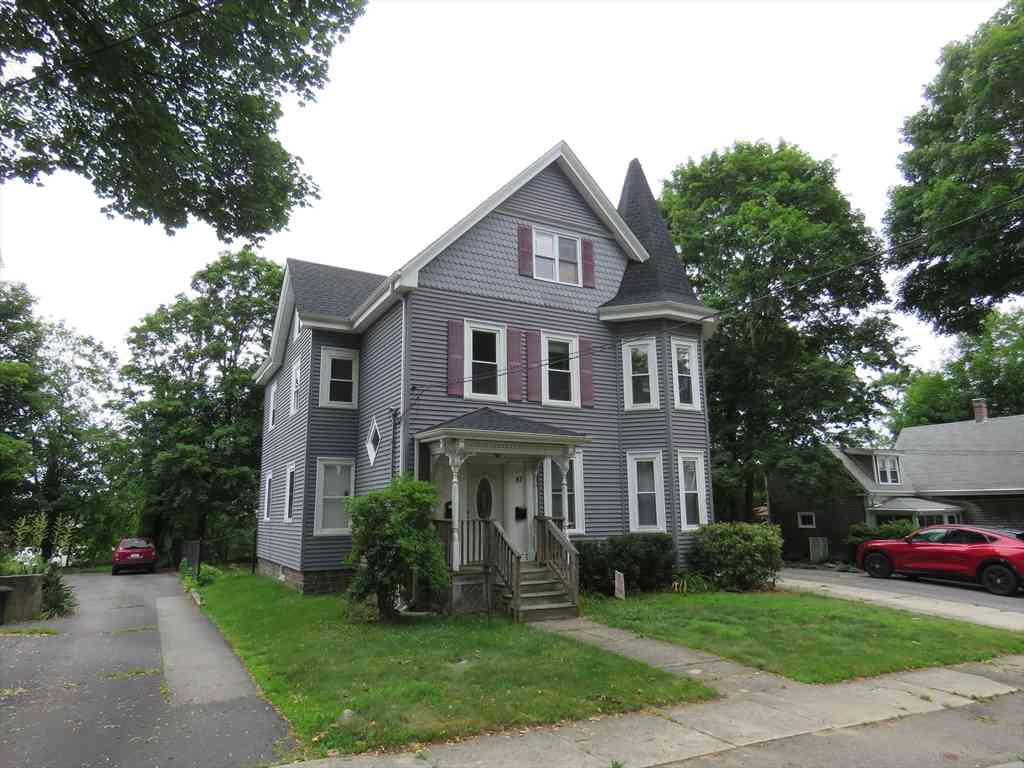 Apartment For Rent - 87 Beulah Street #2<br/> Whitman, MA 02382