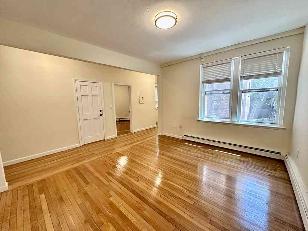 Apartment For Rent - 1405 Beacon #2<br/> Brookline, MA 02446