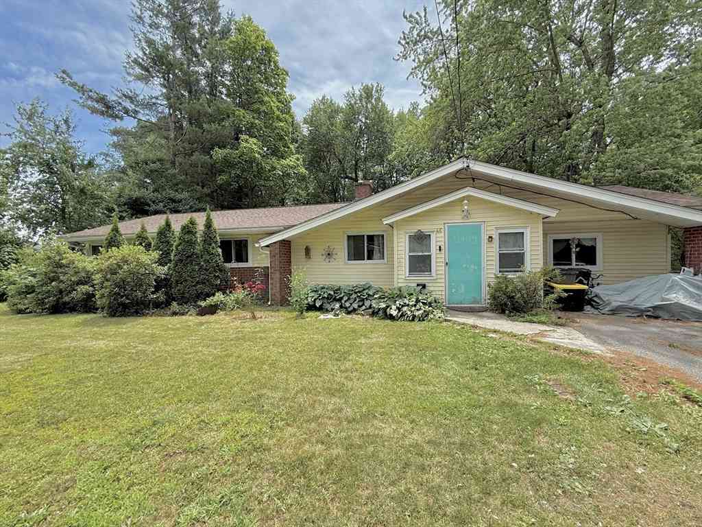 Homes For Sale - 46 Barry Rd<br/> Worcester County, Worcester, MA 01609