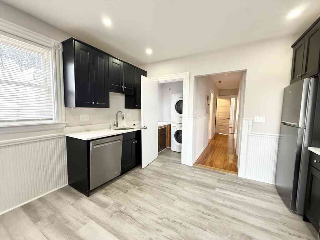 Apartment For Rent - 71 Saxton St #3<br/> Boston, MA 02125