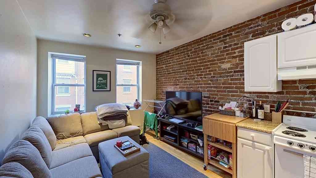 Apartment For Rent - 91 Prince St. #10<br/> Boston, MA 02113