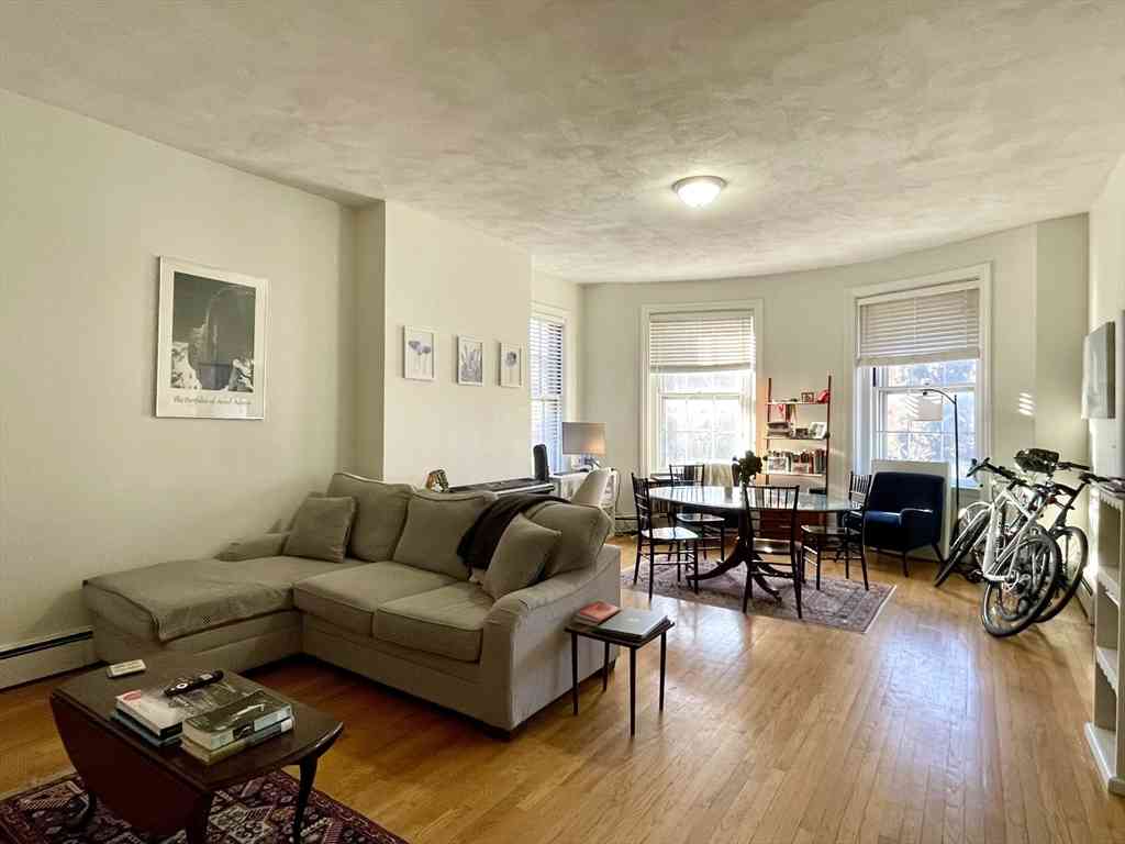 Apartment For Rent - 550 Tremont Street #4<br/> Boston, MA 02116