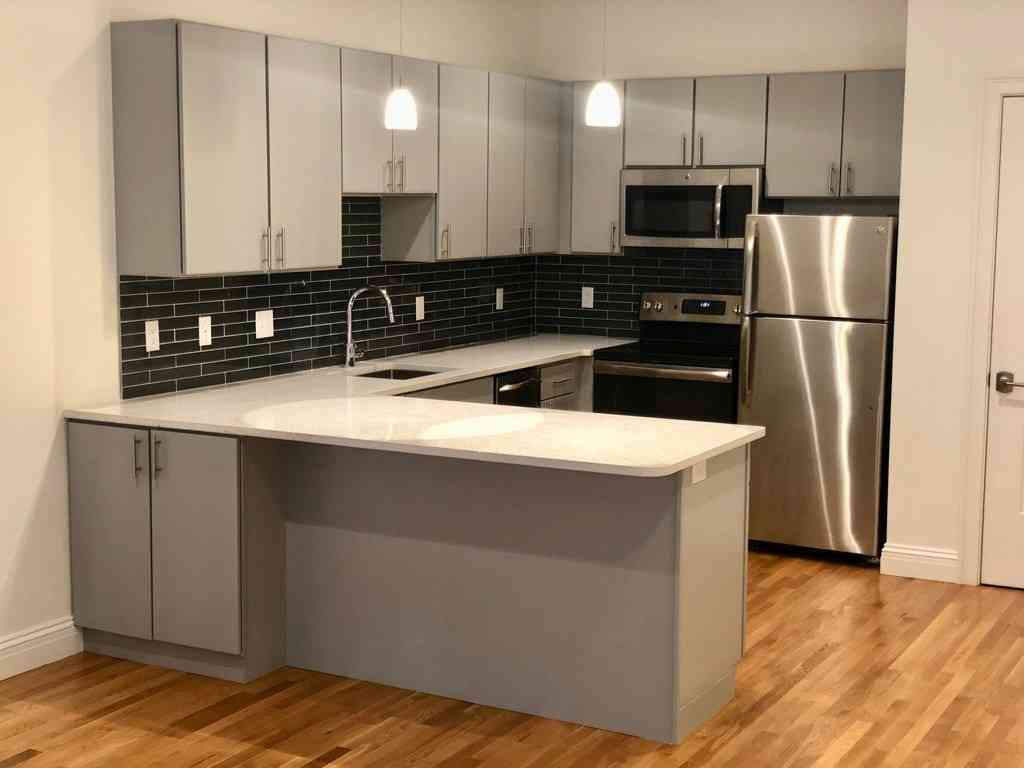 Apartment For Rent - 166 Newbury Street #3R<br/> Boston, MA 02116