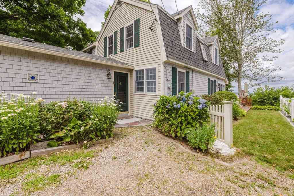 Homes For Sale - 9 Pine Blf<br/> Plymouth County, Lakeville, MA 02347