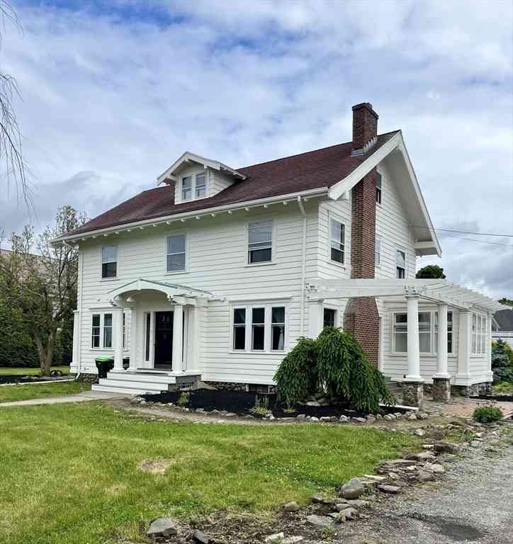 Homes For Rent - 888 Great Plain Avenue #888<br/> Needham, MA 02492
