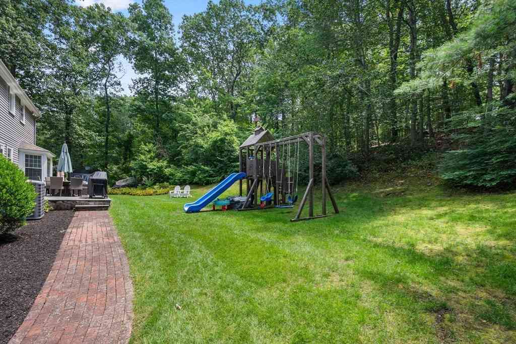 Homes For Rent - 26 Cedar Hill Rd<br/> Dover, MA 02030