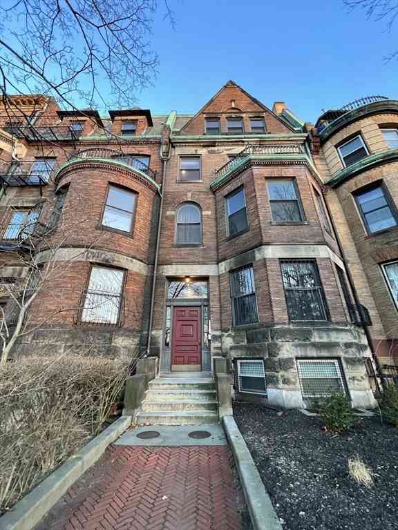Condo For Rent - 50 Fenway #U-3<br/> Boston, MA 02215