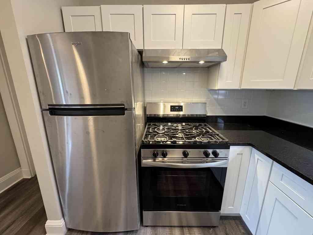 Apartment For Rent - 335 Broadway #11<br/> Somerville, MA 02145
