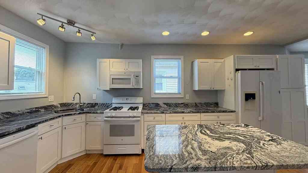 Apartment For Rent - 30 Partridge #2<br/> Somerville, MA 02145