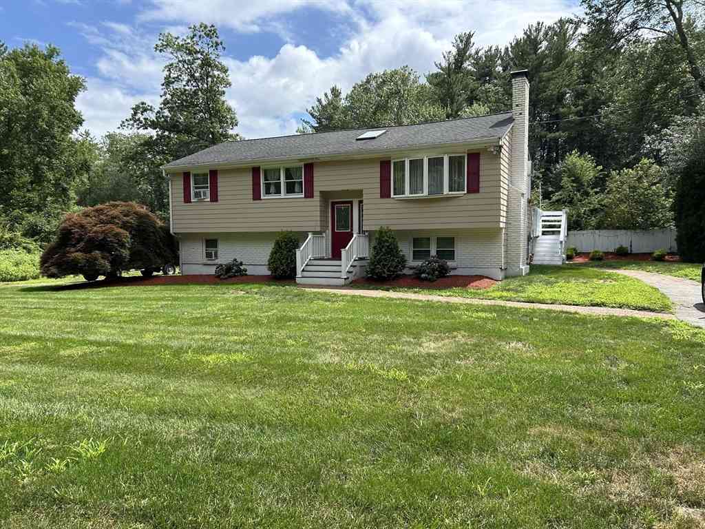 Homes For Rent - 5 Quincy St<br/> Wilmington, MA 01887
