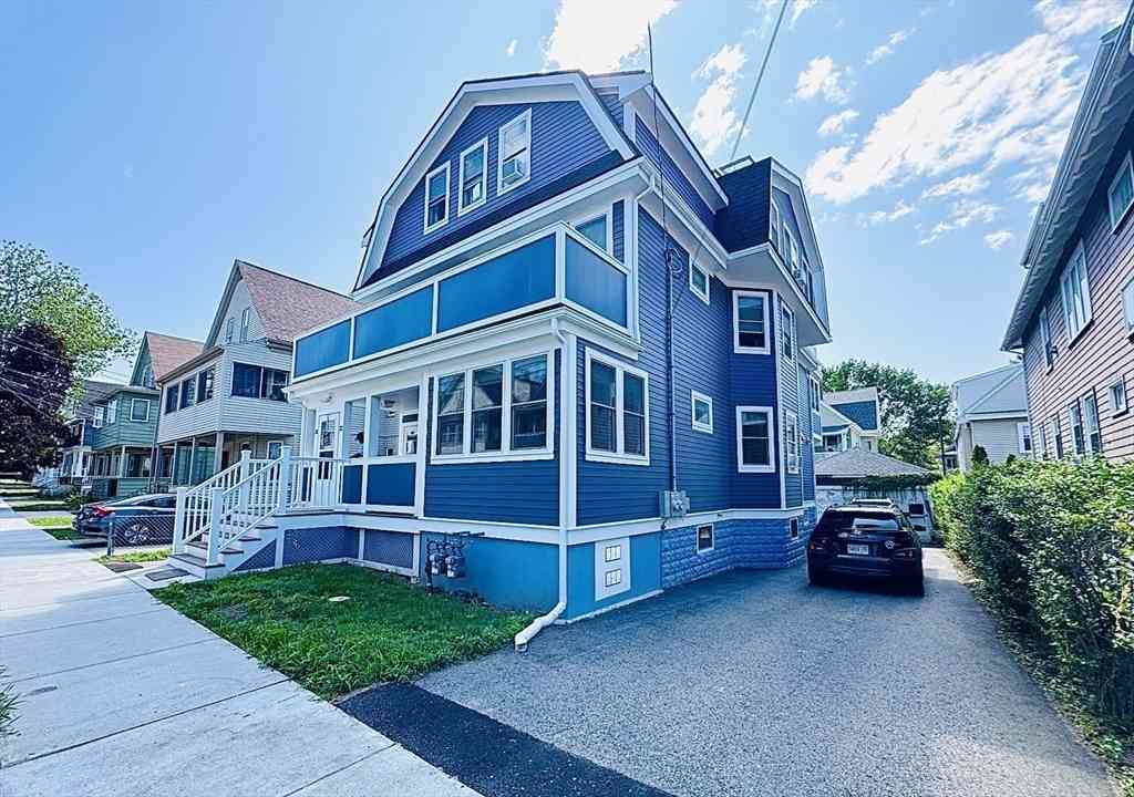 Condo For Rent - 32 Egerton Rd #32<br/> Middlesex County, Arlington, MA 02474