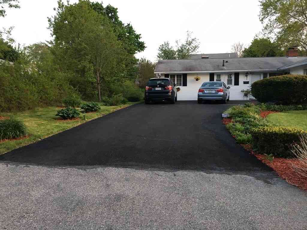 Homes For Rent - 160 Richard Road<br/> Braintree, MA 02184
