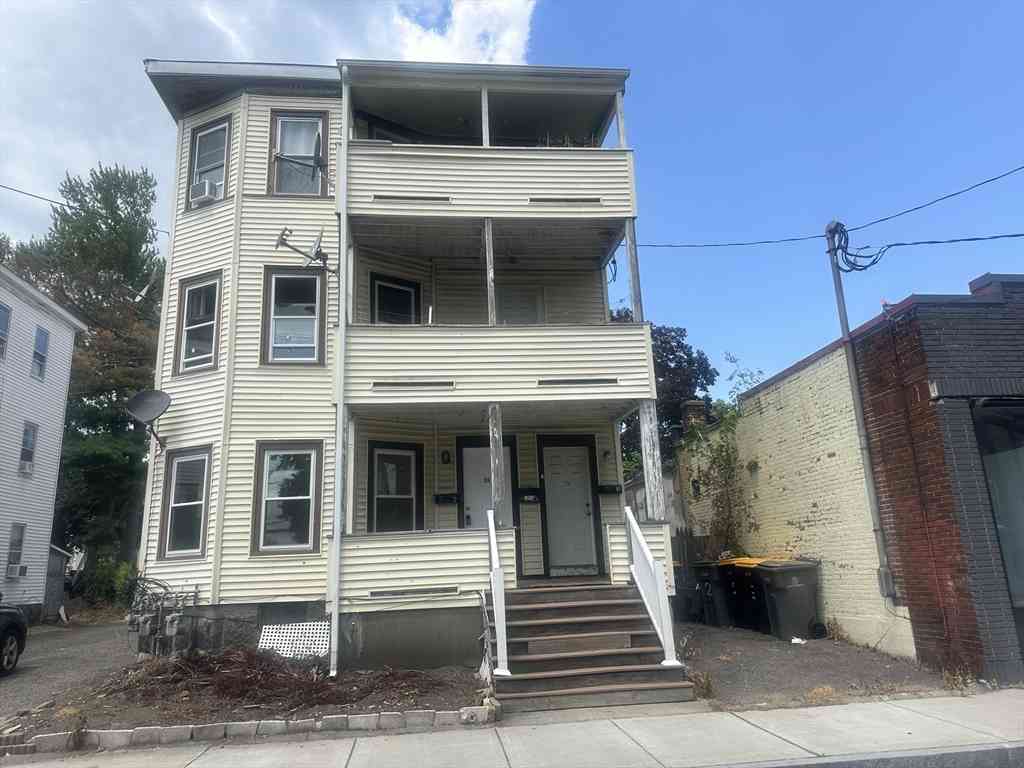 Apartment For Rent - 124 Kendall St #1<br/> Framingham, MA 01702