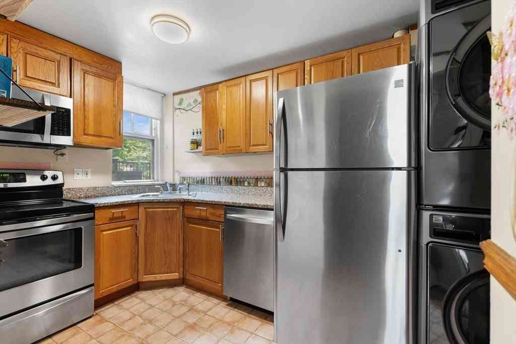 Condo For Rent - 149 Winthrop Rd #1<br/> Brookline, MA 02445
