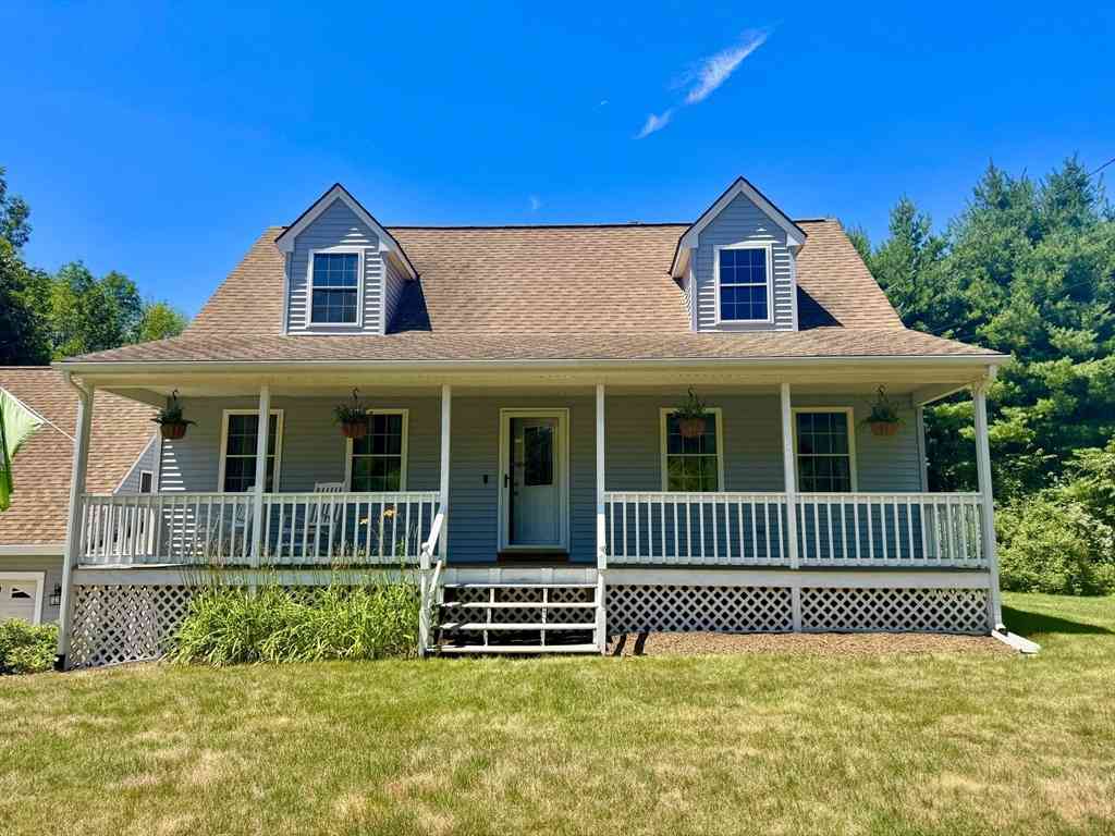 Homes For Sale - 213 Cedar St<br/> Worcester County, Sturbridge, MA 01518