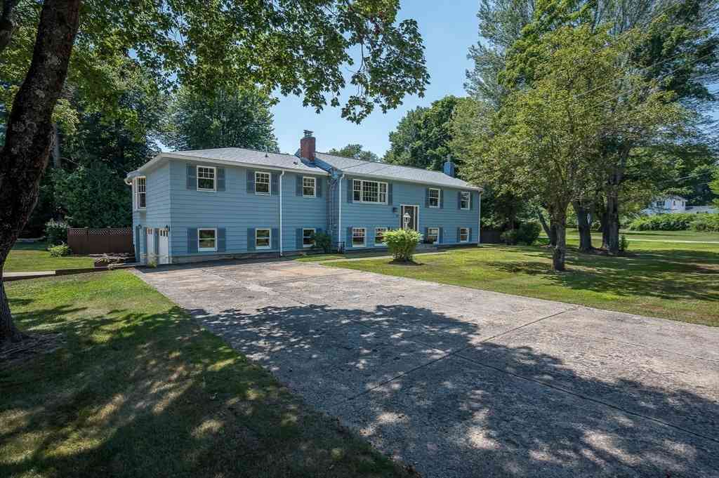 Homes For Sale - 19 Village St<br/> Medway, MA 02053