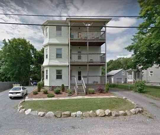 Apartment For Rent - 64 Crapo St #2<br/> Bridgewater, MA 02324