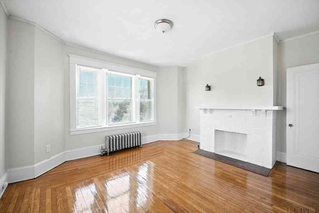 Apartment For Rent - 91 Sumner Avenue #8<br/> Springfield, MA 01108