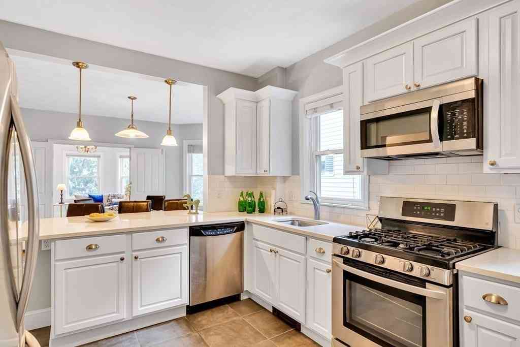 Apartment For Rent - 558 Washington St #2<br/> Boston, MA 02135