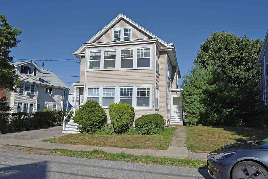 Apartment For Rent - 20 Carver Road #2<br/> Middlesex County, Watertown, MA 02472