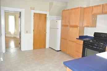 Condo For Rent - 41 Faxon Street #1<br/> Newton, MA 02458