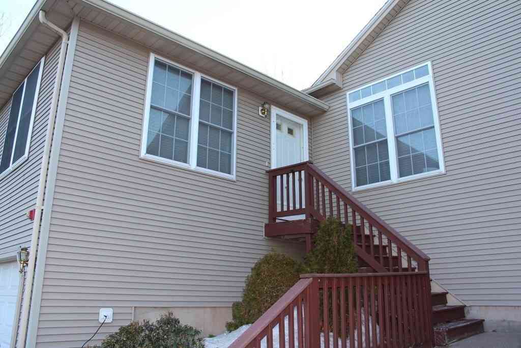 Condo For Rent - 29 Castle Hill Road #B<br/> Agawam, MA 01001