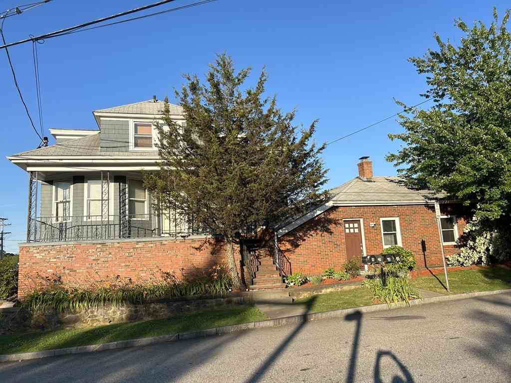 Apartment For Rent - 569 Winthrop Street #1<br/> Rehoboth, MA 02769