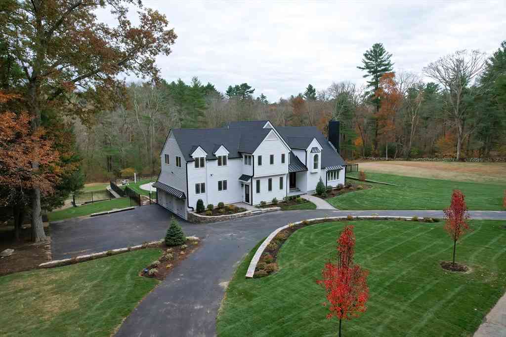 Homes For Rent - 54 Spywood Rd<br/> Sherborn, MA 01770