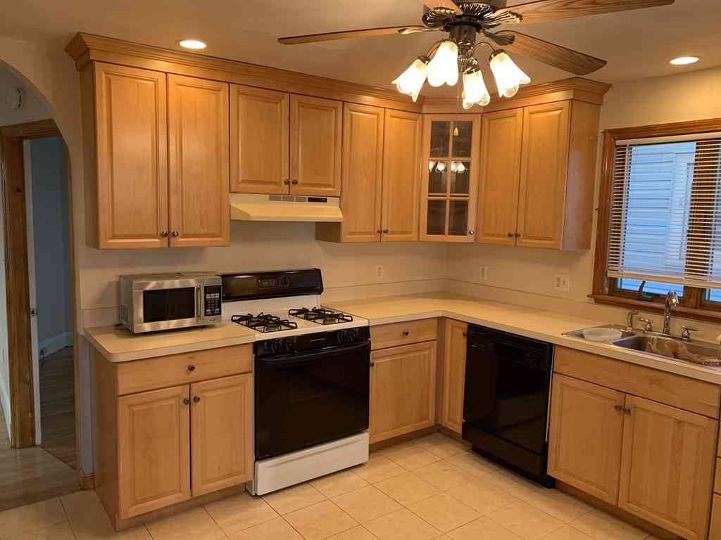 Apartment For Rent - 72 Moreland St. #1<br/> Somerville, MA 02145