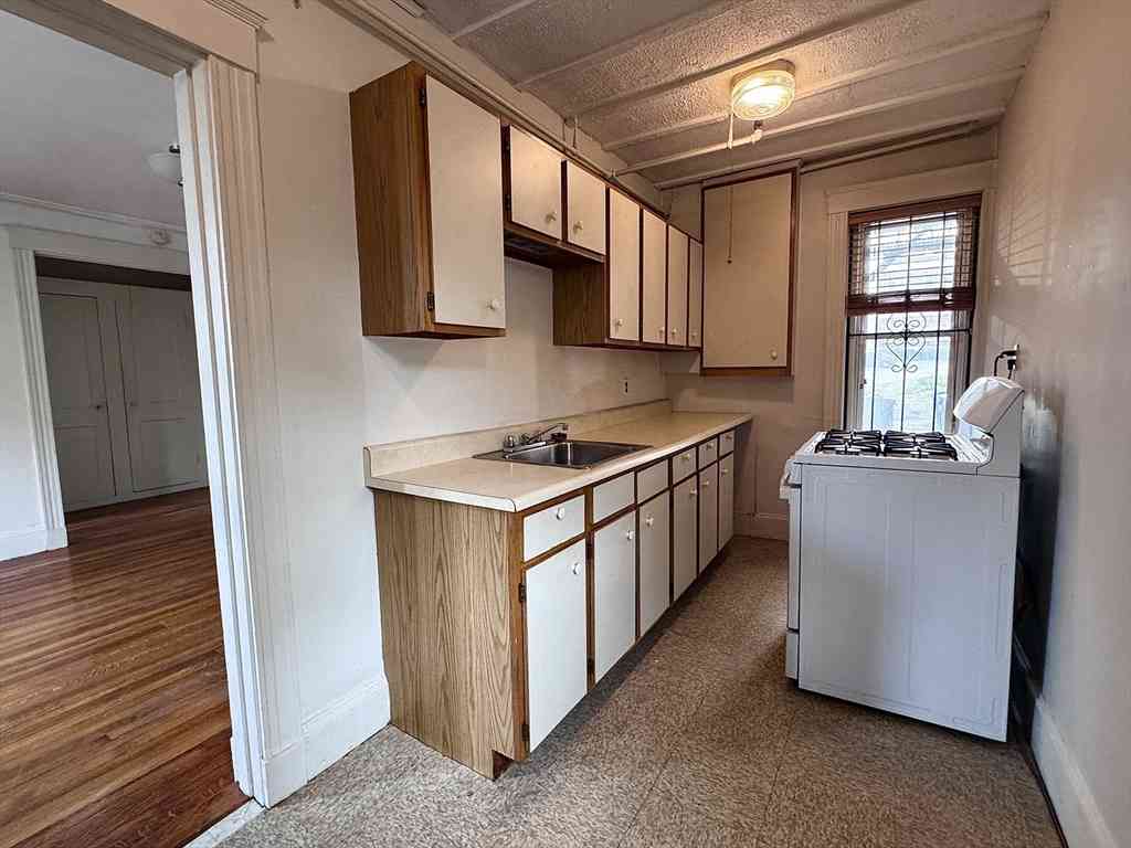 Apartment For Rent - 1607 Commonwealth Ave #7<br/> Boston, MA 02135