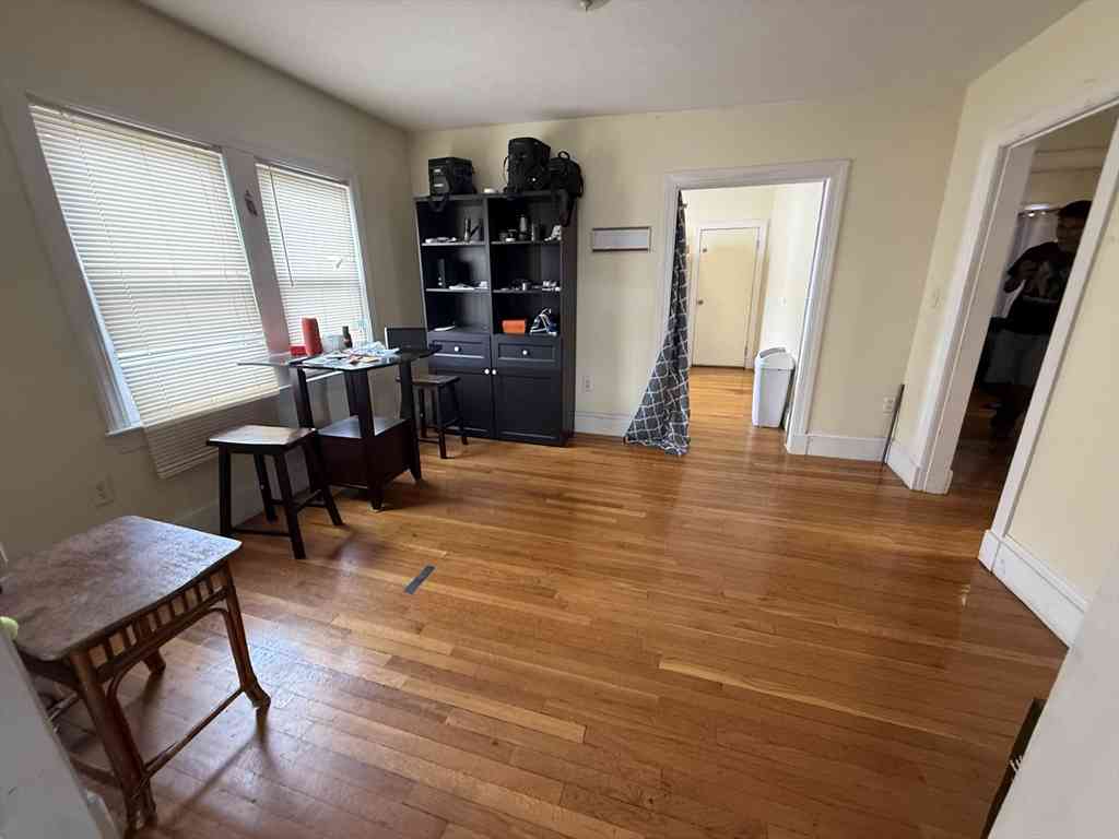 Apartment For Rent - 127 Sydney St #3<br/> Boston, MA 02125