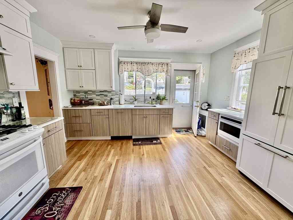 Homes For Rent - 11 Mayflower Rd Winter Rntl #10/18-6/15<br/> Hull, MA 02045