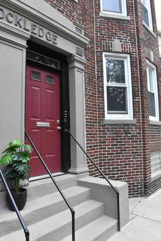 Condo For Rent - 4-A Rockledge Street #1<br/> Boston, MA 02119