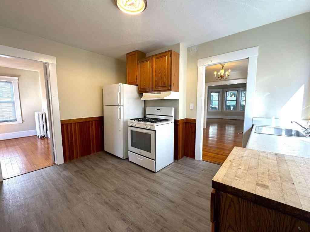 Apartment For Rent - 20 Hunnewell Ave. #1<br/> Boston, MA 02135