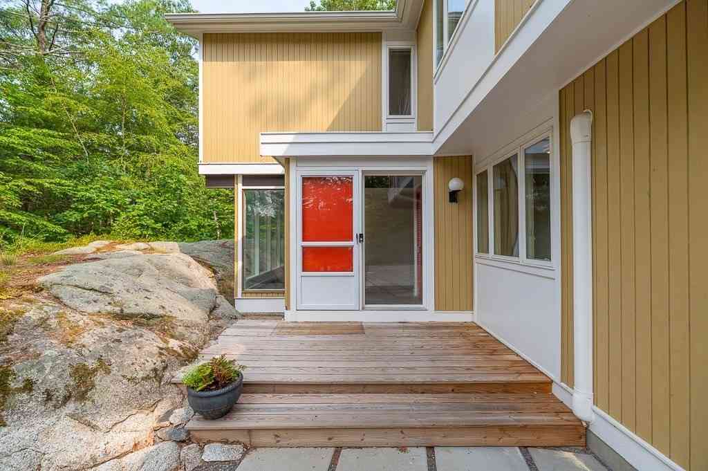 Homes For Rent - 2 Moses Hill Rd<br/> Manchester, MA 01944