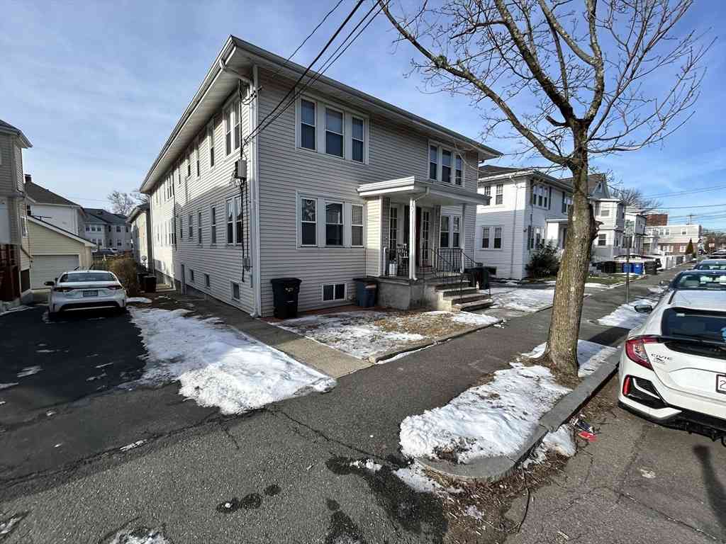 Apartment For Rent - 83 Farrington #5<br/> Quincy, MA 02170