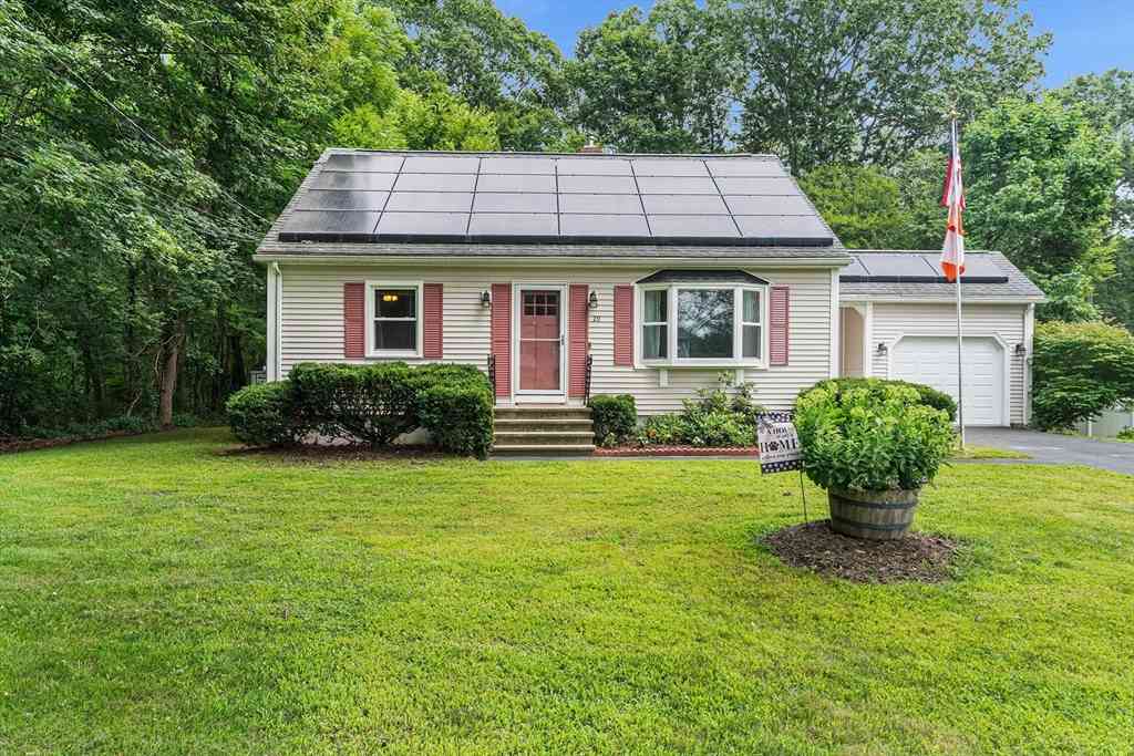 Homes For Sale - 29 Brandes St<br/> Worcester County, Webster, MA 01570
