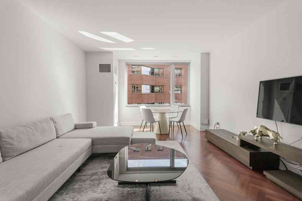 Condo For Rent - 1 Charles Street South #805<br/> Boston, MA 02116