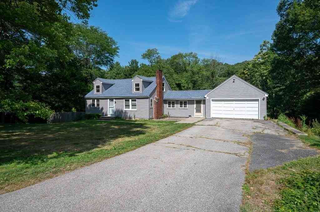 Homes For Sale - 629 Grafton St<br/> Worcester County, Shrewsbury, MA 01545