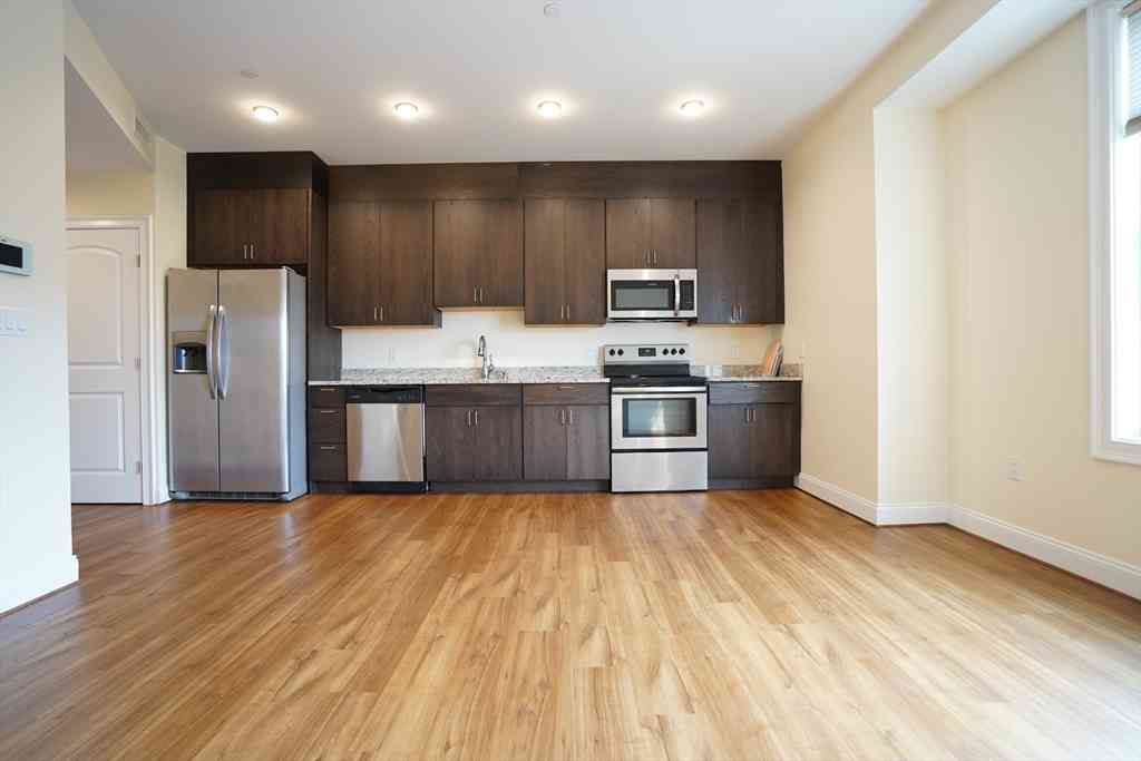 Apartment For Rent - 315 Broadway #403<br/> Somerville, MA 02145