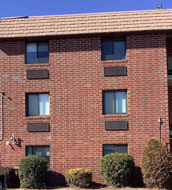 Apartment For Rent - 50 Cambridge Road #110<br/> Woburn, MA 01801