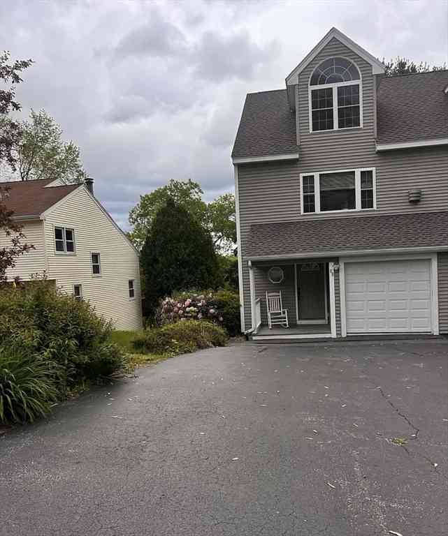 Condo For Rent - 8 Gates Rd #B<br/> Worcester, MA 01603